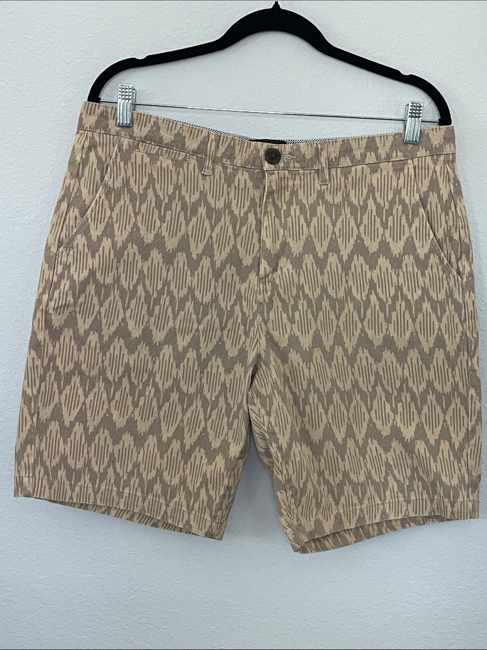 Jachs New York Bleecker Fit Geometric Print‎ Chino Shorts Men’s 33 Khaki Stretch